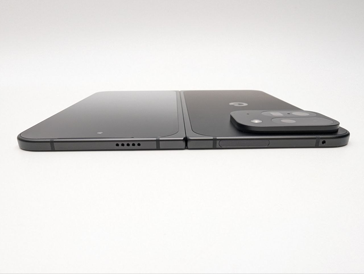Google Pixel 9 Pro Fold 256GB Czarny (Powystawowy)
