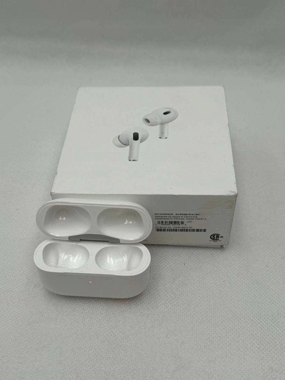 thumb ETUI ładujące do słuchawek Apple AIRPODS PRO 2 GENERACJI USB-C A3047 OUTLET (Powystawowy)