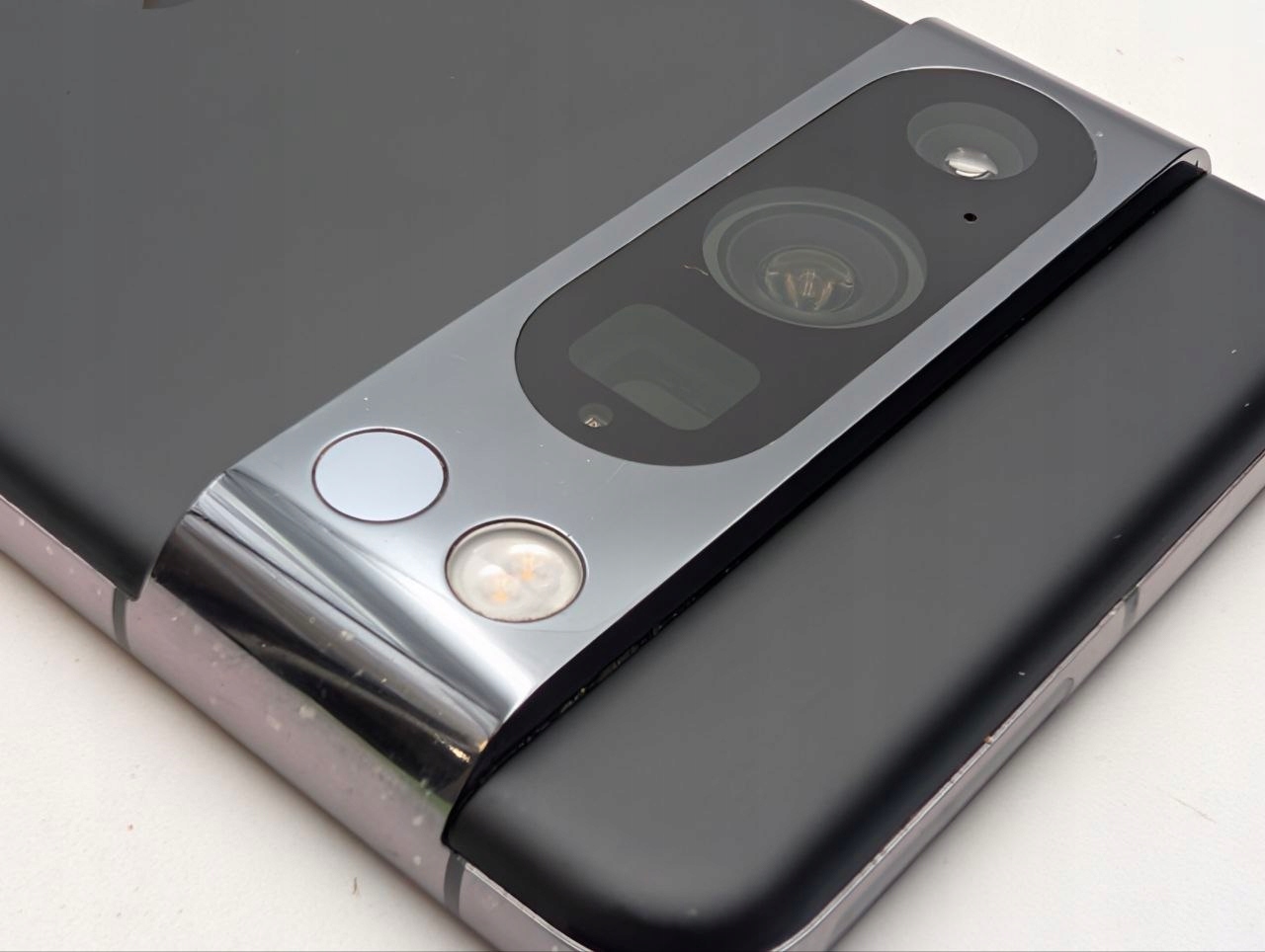 Google Pixel 8 Pro 128GB Czarny (Powystawowy)