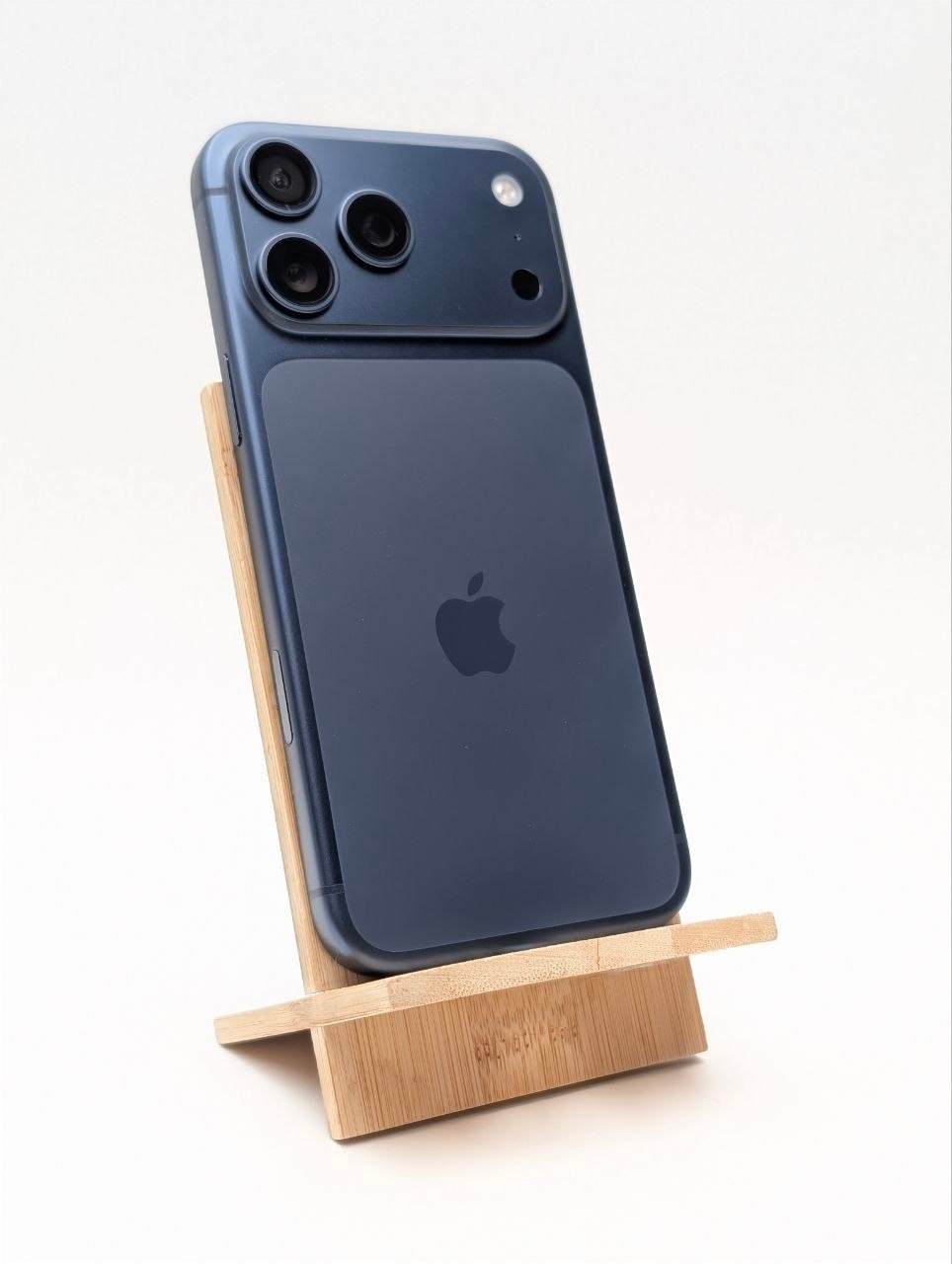 Apple iPhone 17 Pro Max 256 GB Głębinowy błękit | eSim | bateria 100% (Powystawowy)