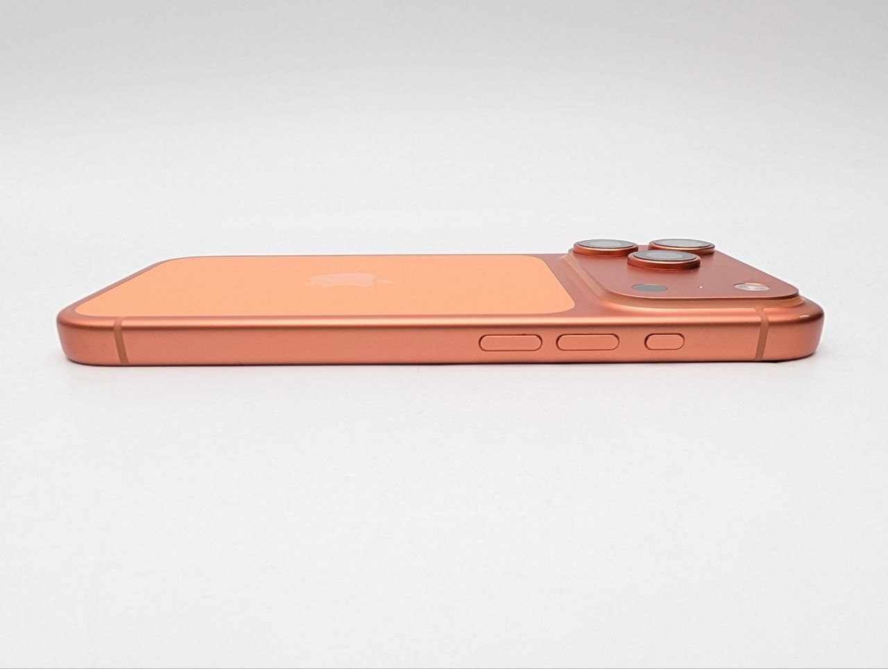 Apple iPhone 17 Pro 256 GB Kosmiczny pomarańcz | eSim | bateria 100% (Powystawowy)
