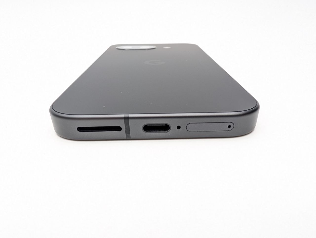 Google Pixel 9a 128GB Obsydian (Powystawowy)