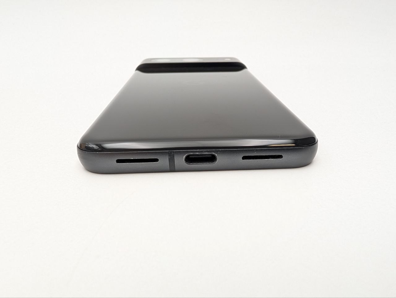 Google Pixel 8 128GB Czarny (Powystawowy)