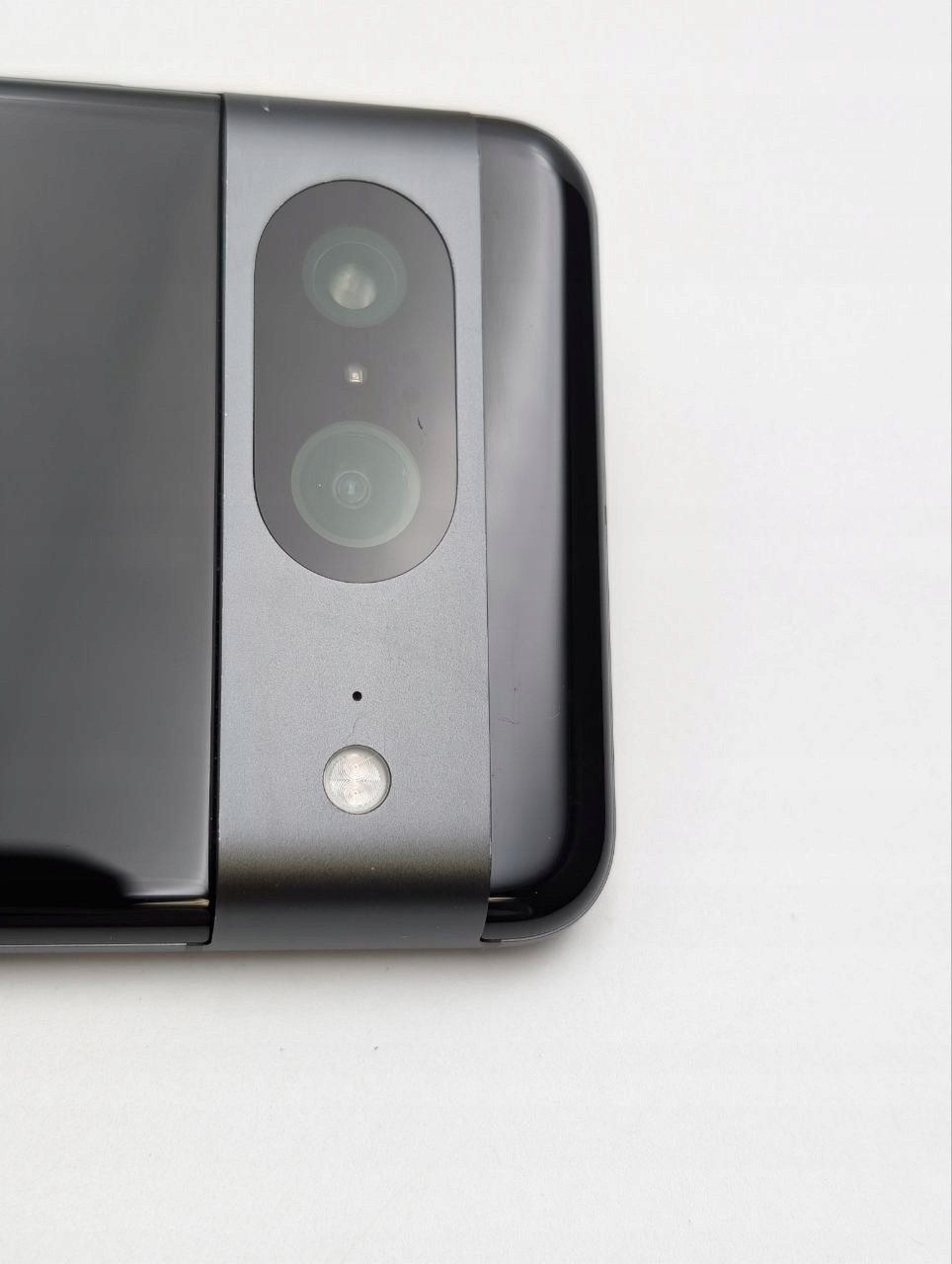 Google Pixel 8 128GB Czarny (Powystawowy)