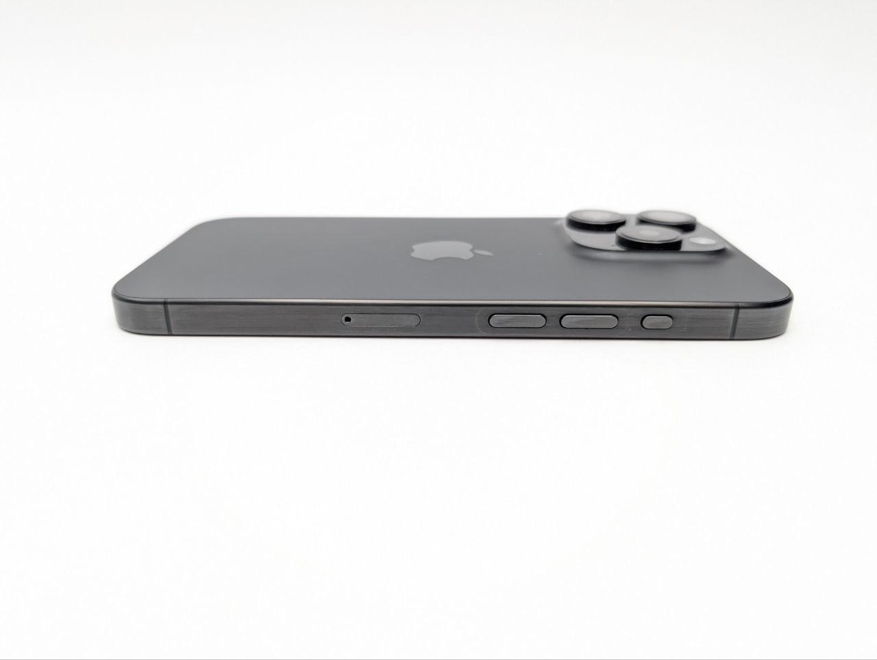 Apple iPhone 15 Pro 128 GB Czarny (Powystawowy)