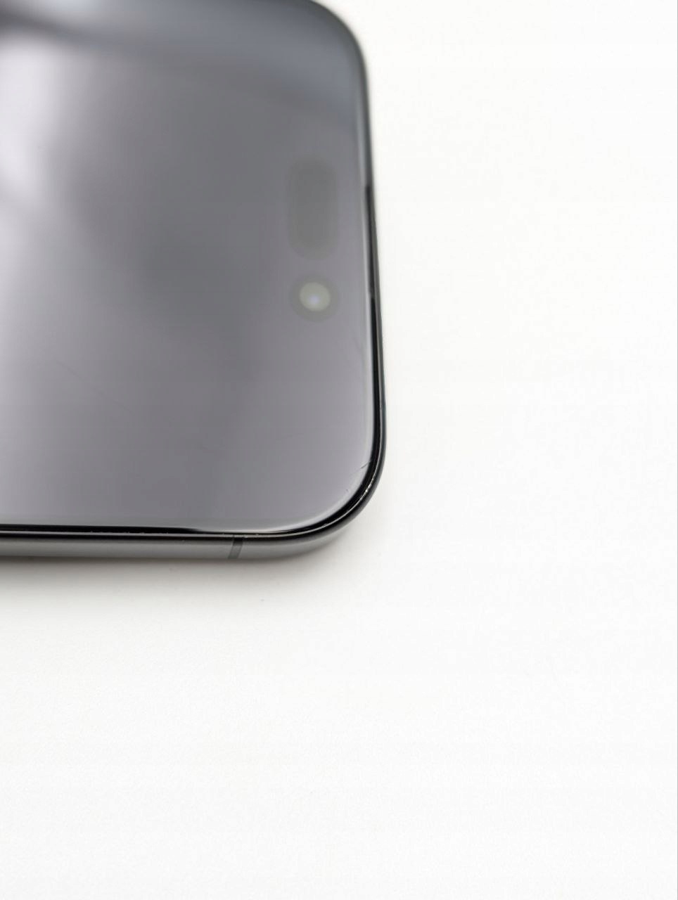 Apple iPhone 15 Pro 128 GB Czarny (Powystawowy)