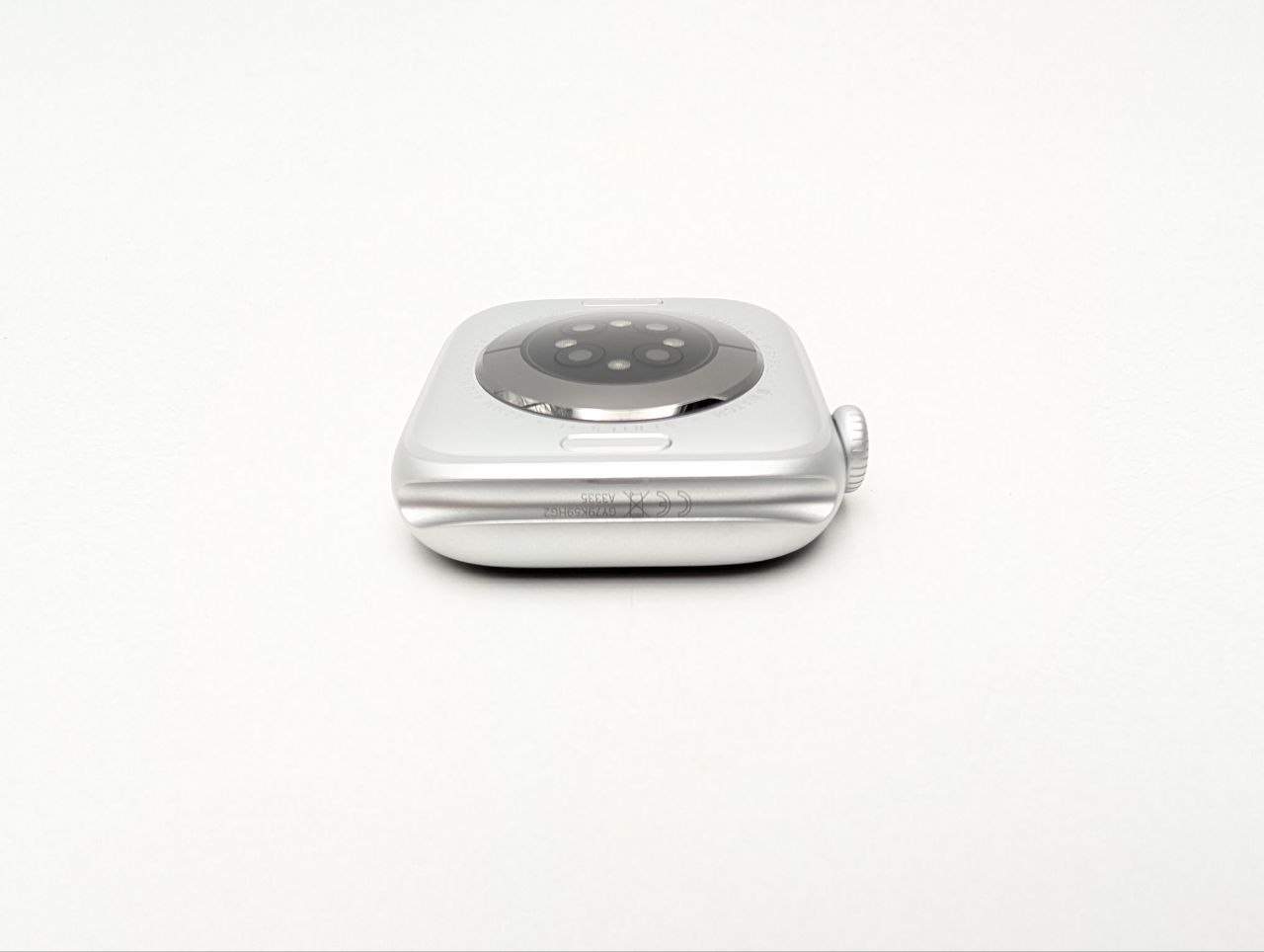 Apple Watch Series 11 GPS+Cellular 42mm Srebrny z paskiem S/M (Powystawowy)