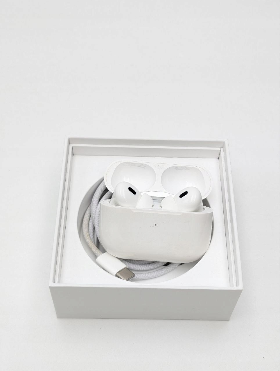 Słuchawki bezprzewodowe dokanałowe Apple AirPods Pro 2 gen (Używany)