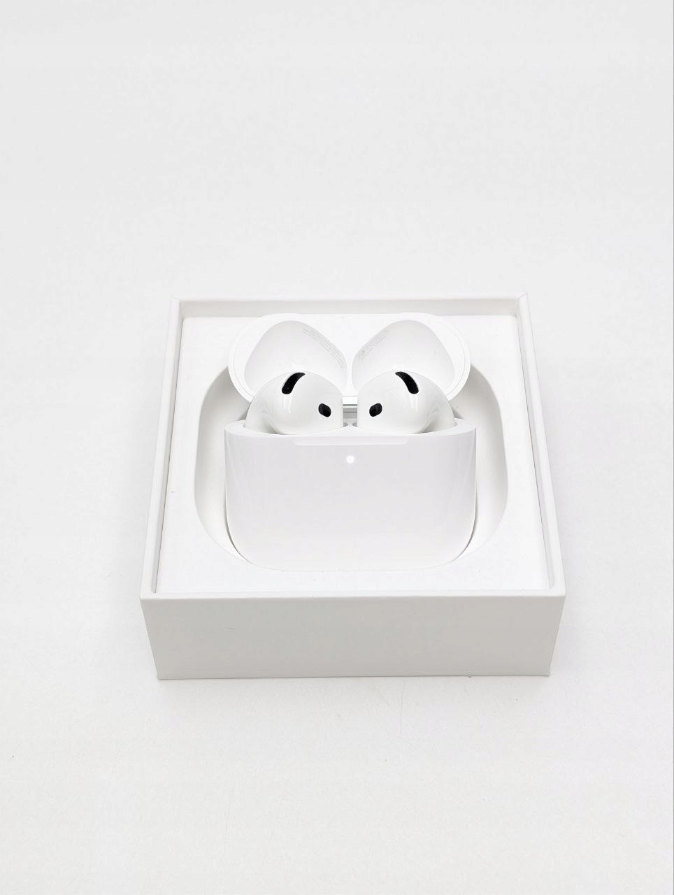 Słuchawki bezprzewodowe douszne Apple AirPods 4 ANC (Powystawowy)