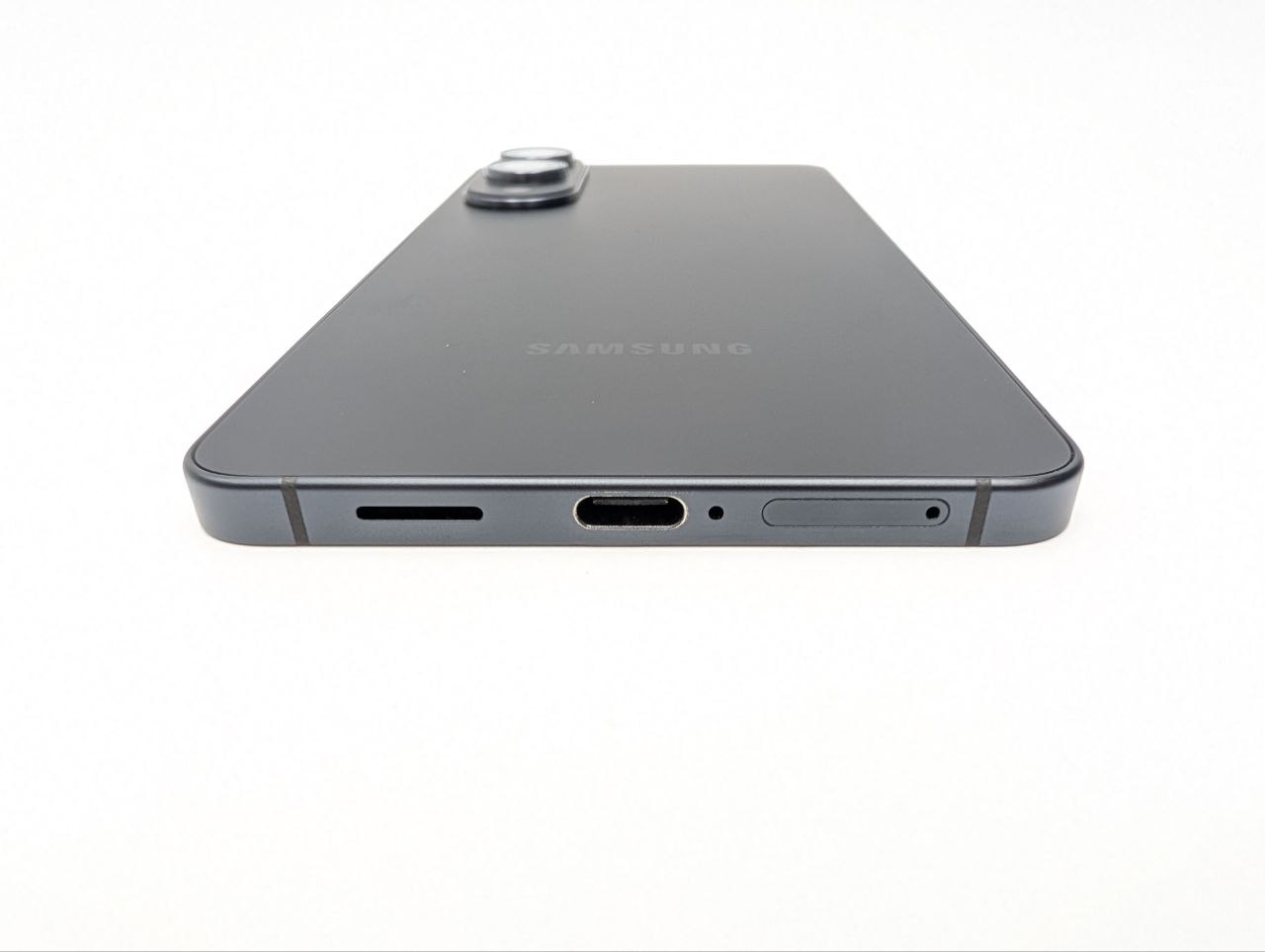 Samsung Galaxy S25 Edge 256GB Tytanowy Czarny (Powystawowy)