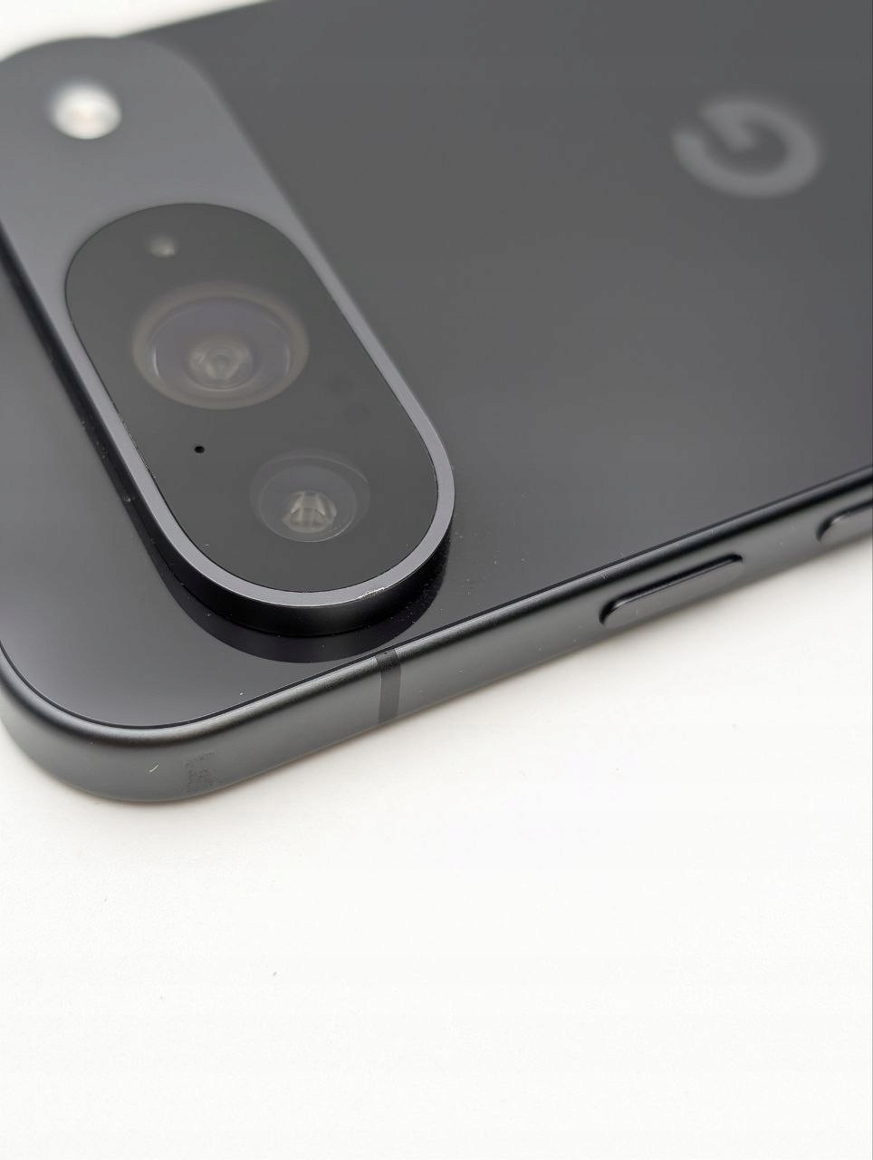 Google Pixel 9 128GB Obsydian (Powystawowy)
