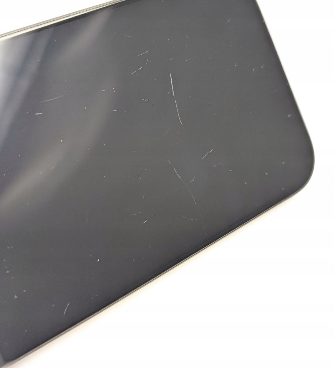 Apple iPhone 16 Pro 128 GB Tytan Czarny | eSim (Używany)