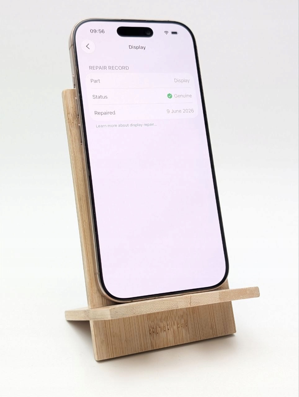 Apple iPhone 16 Pro 256 GB Tytan pustynny | eSim (Powystawowy)