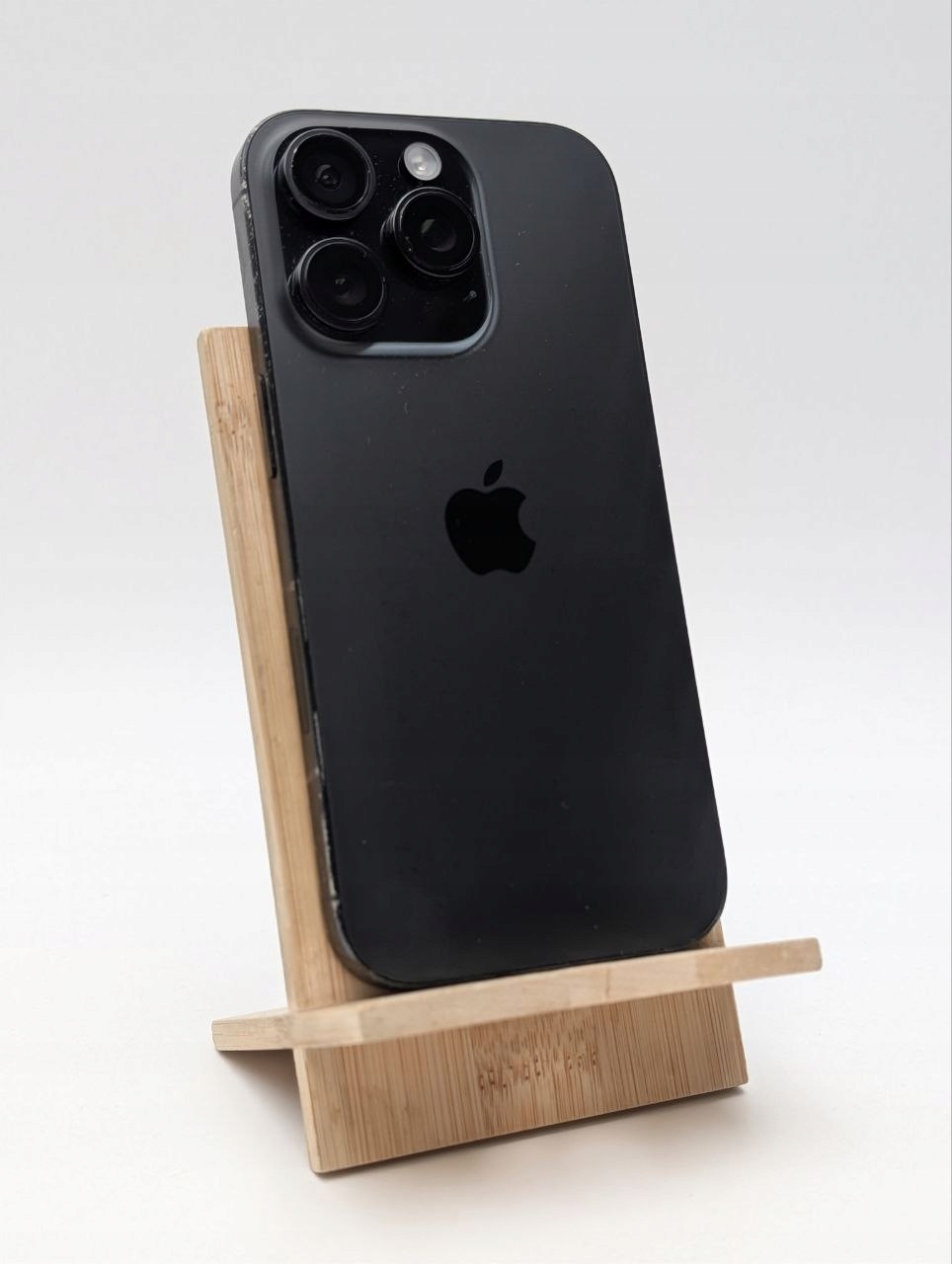Apple iPhone 16 Pro 256 GB Tytan czarny | eSim (Używany)