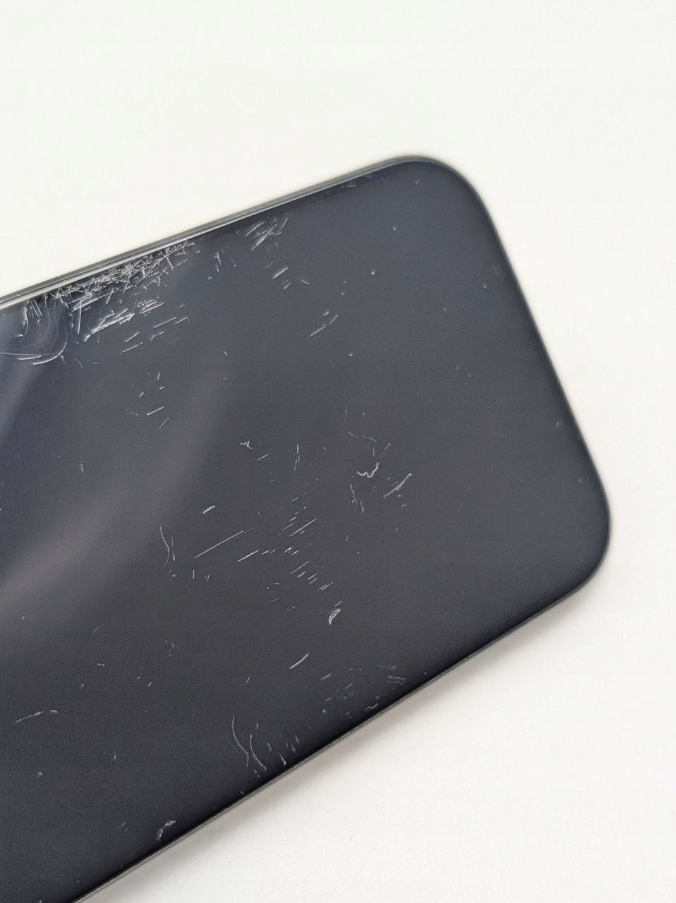 Apple iPhone 16 Pro 256 GB Tytan czarny | eSim (Używany)