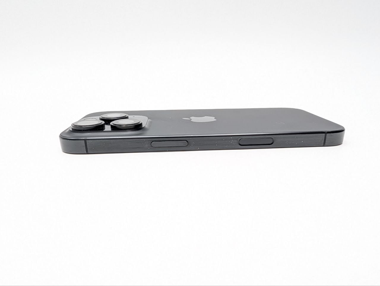 Apple iPhone 16 Pro 128 GB Tytan Czarny | eSim (Używany)