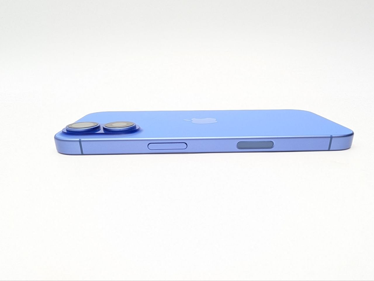 Apple iPhone 16 128 GB Ultramarine | bateria 100% (Używany)
