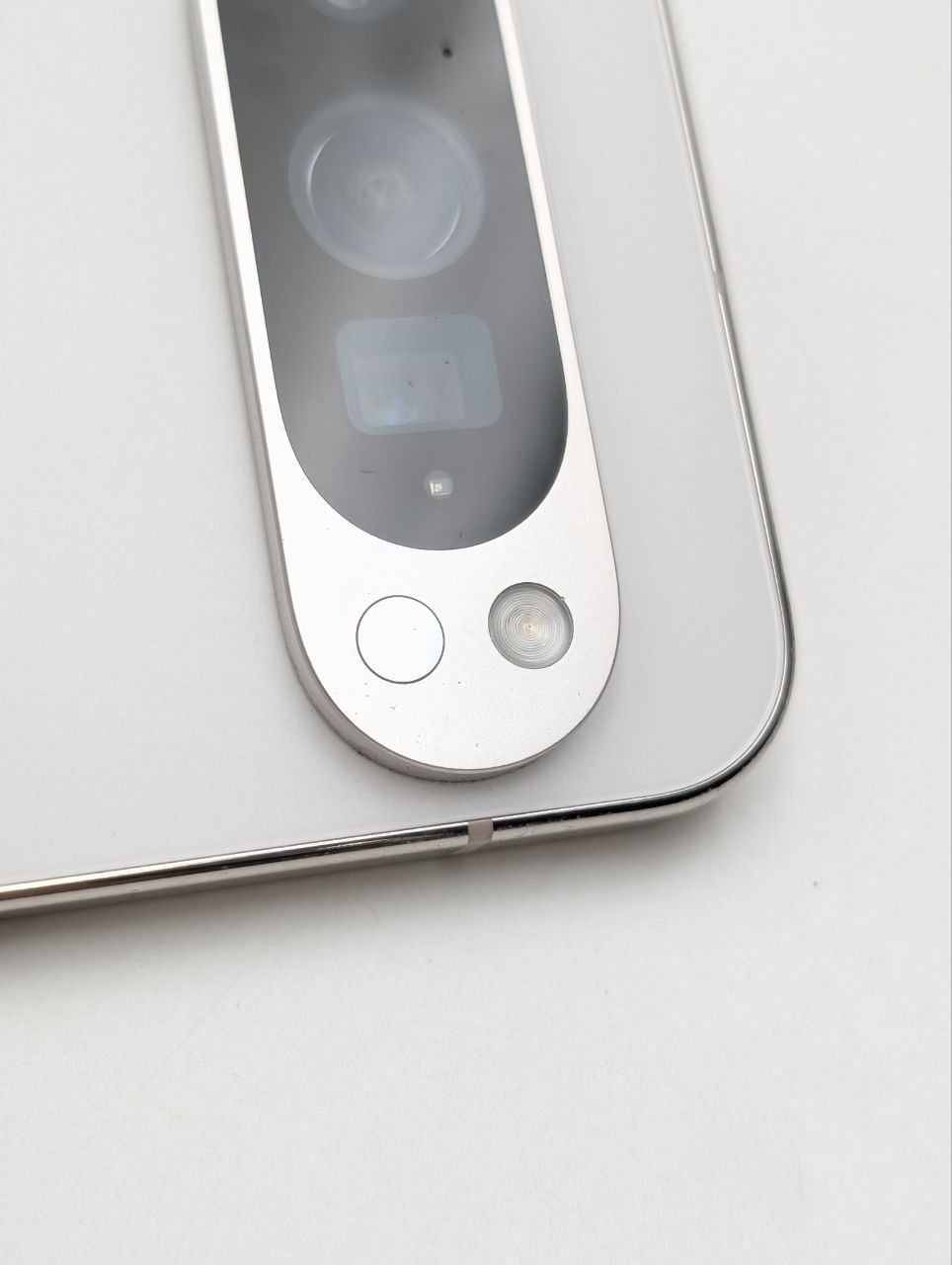 Google Pixel 9 Pro 128GB Porcelanowy (Powystawowy)