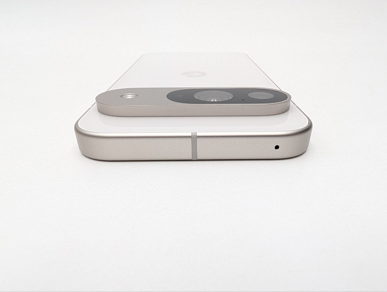 Google Pixel 9 128GB Porcelanowy (Powystawowy)