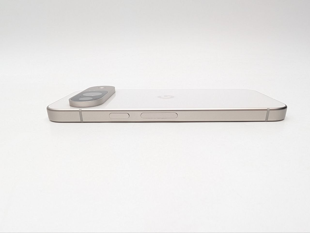 Google Pixel 9 128GB Porcelanowy (Powystawowy)