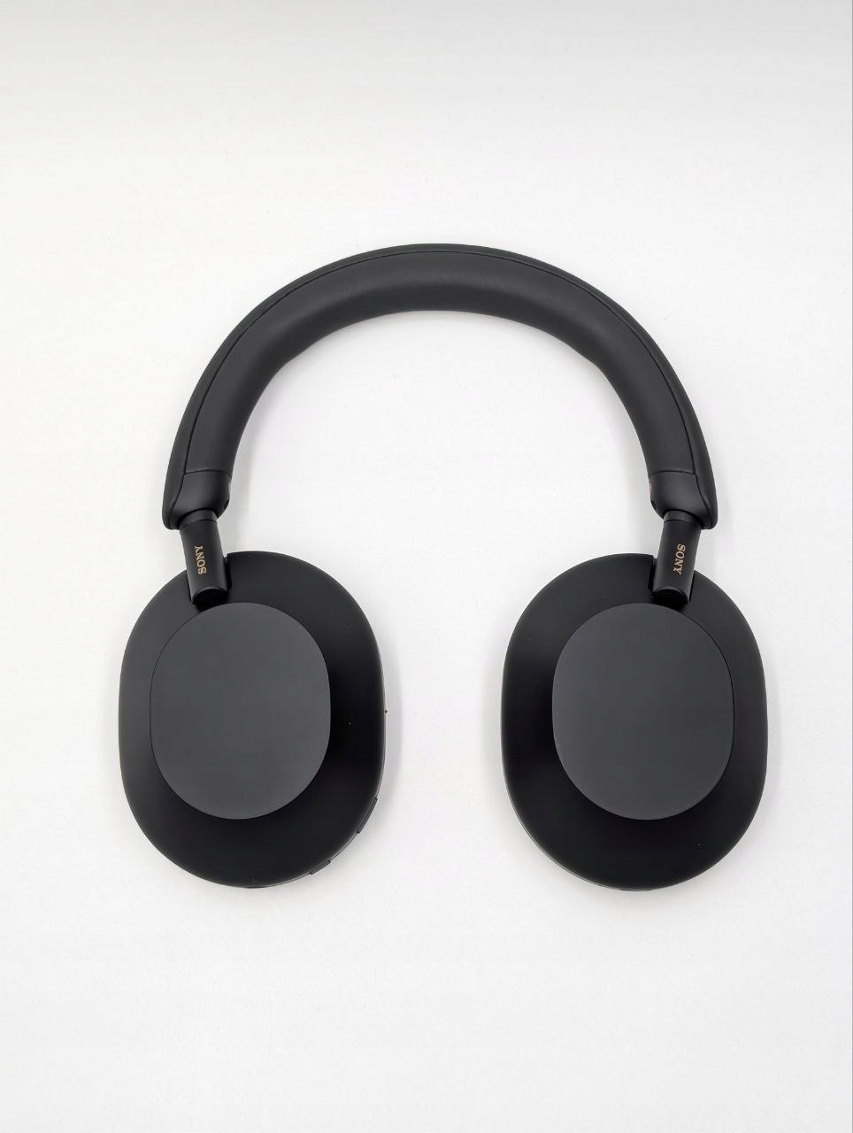 Słuchawki bezprzewodowe wokółuszne Sony WH-1000XM5SA czarne (Powystawowy)