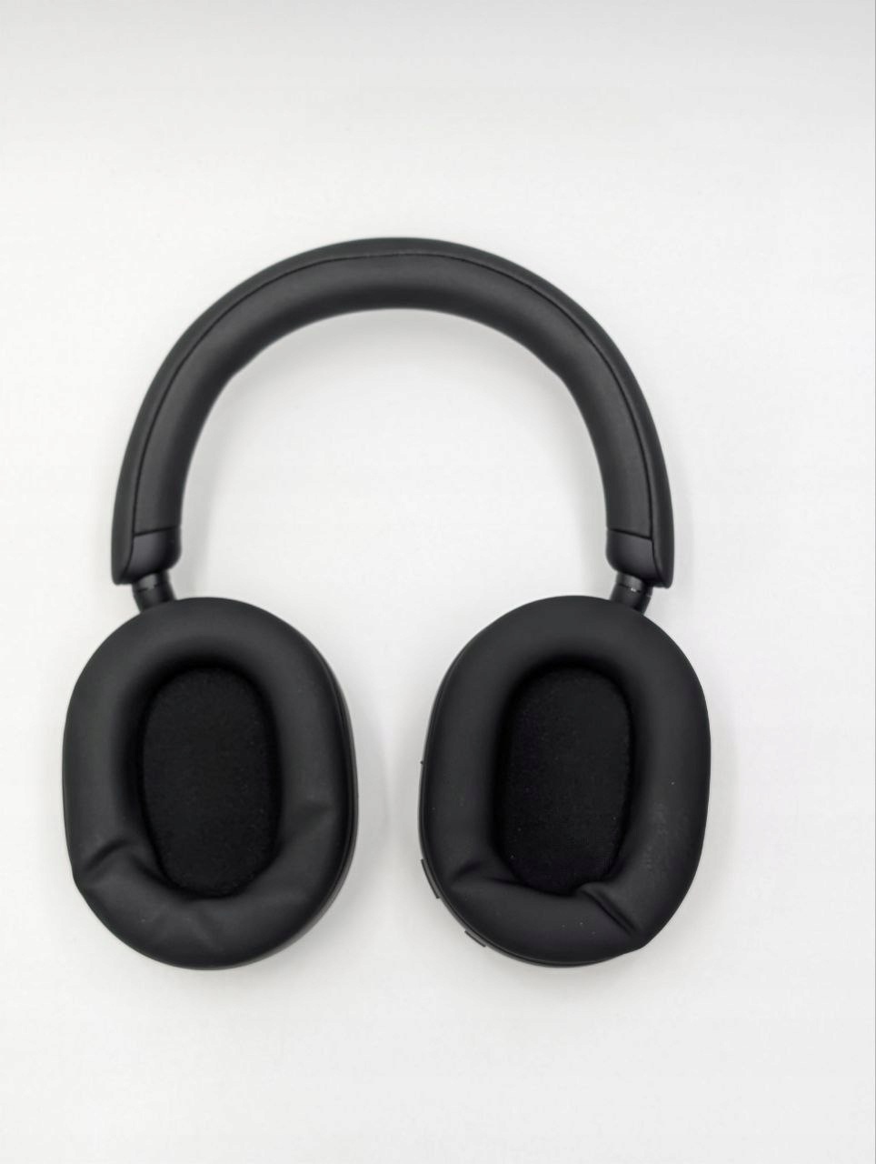Słuchawki bezprzewodowe wokółuszne Sony WH-1000XM5SA czarne (Powystawowy)