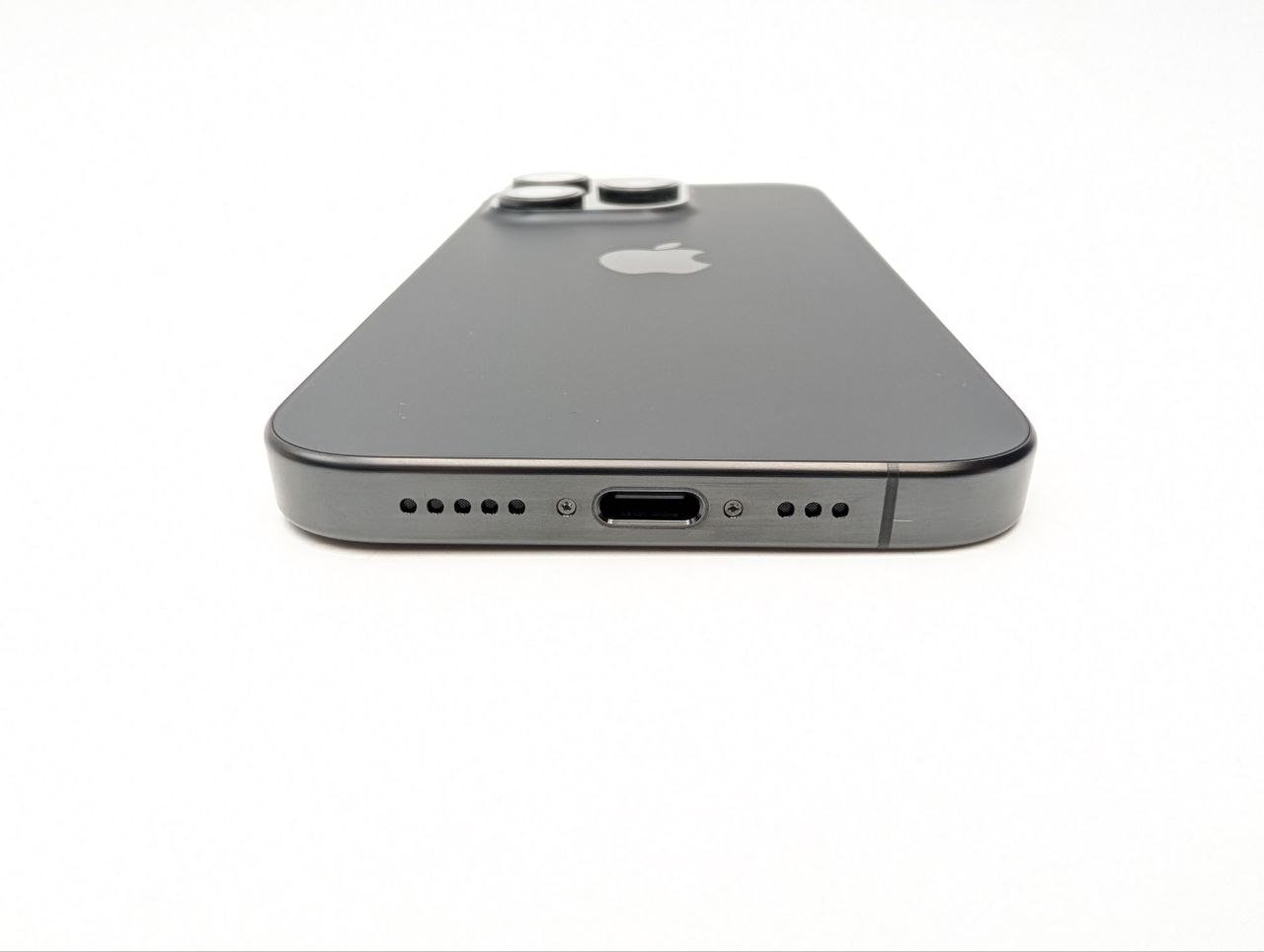 Apple iPhone 15 Pro 128 GB Tytan czarny | jak nowy | bateria 100% (Powystawowy)