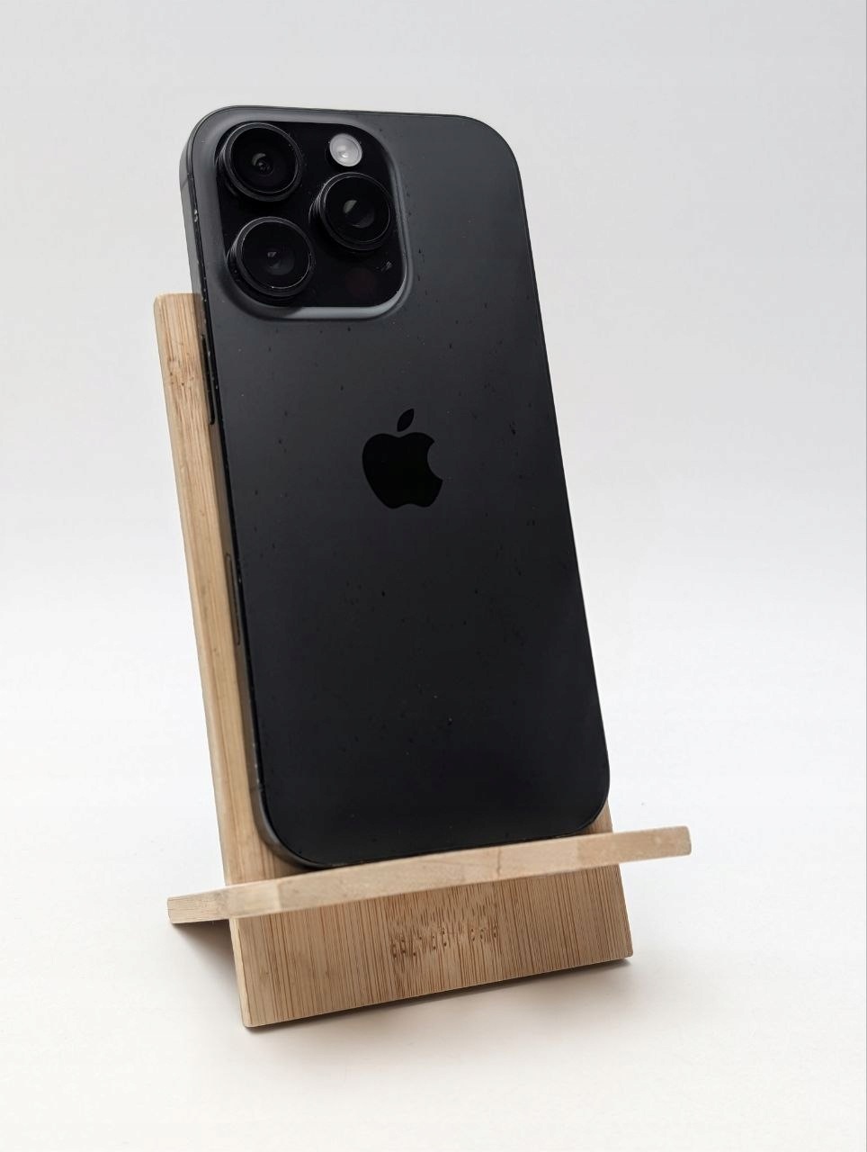 Apple iPhone 16 Pro 256 GB Tytan czarny | eSim (Używany)
