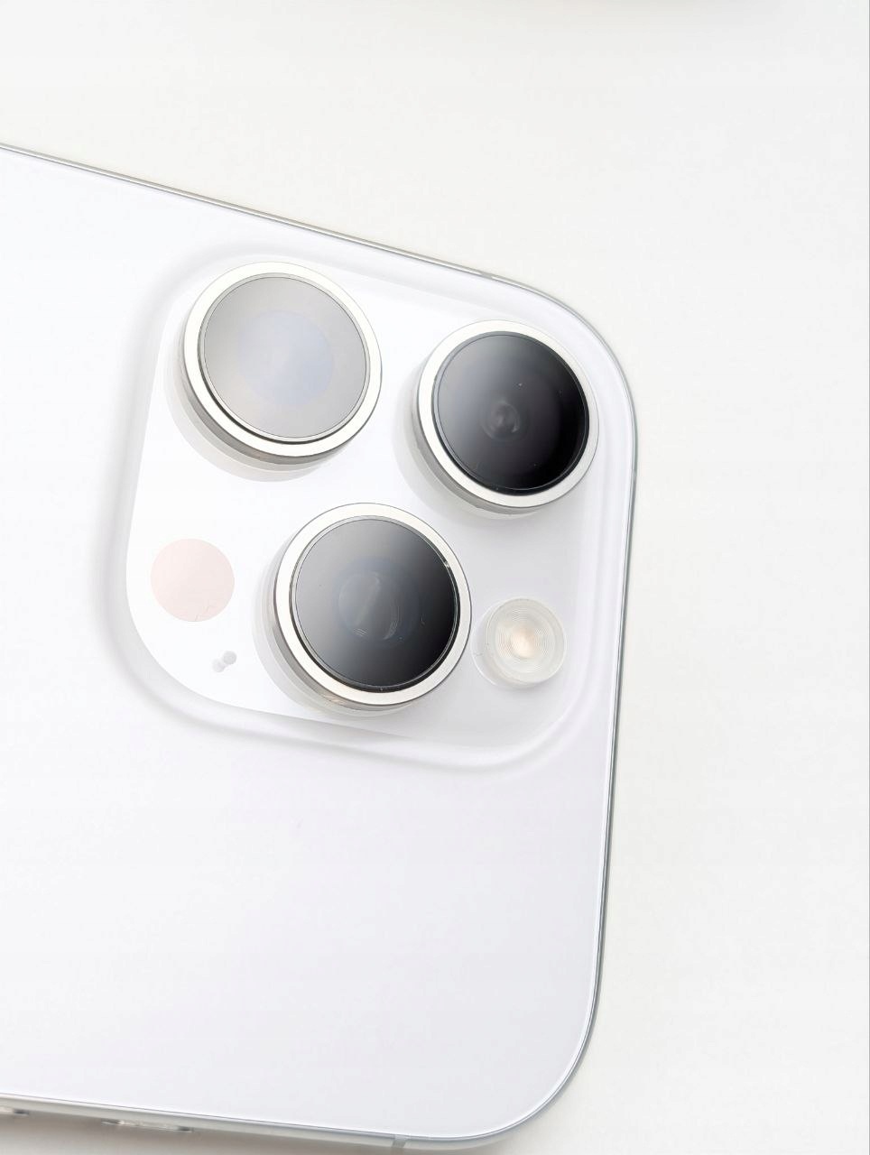 Apple iPhone 16 Pro 256GB Tytan biały | eSim (Powystawowy)