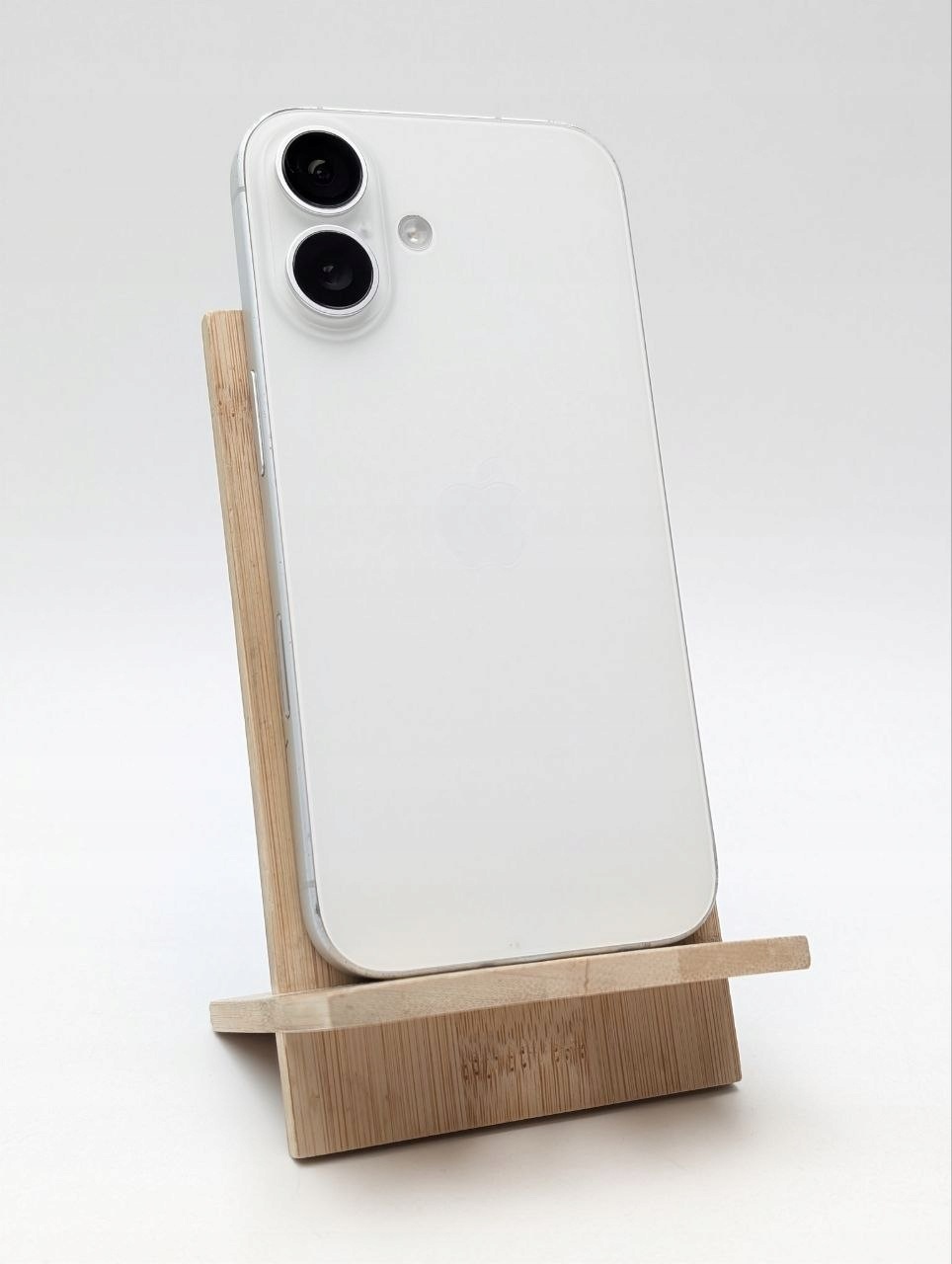 Apple iPhone 16 256 GB biały (Używany)