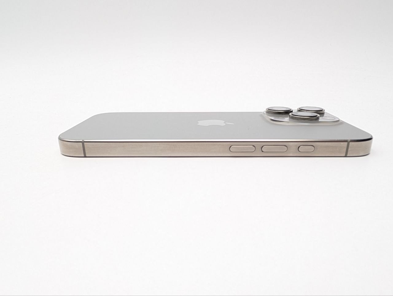 Apple iPhone 16 Pro 128GB Tytan Naturalny | eSim (Używany)