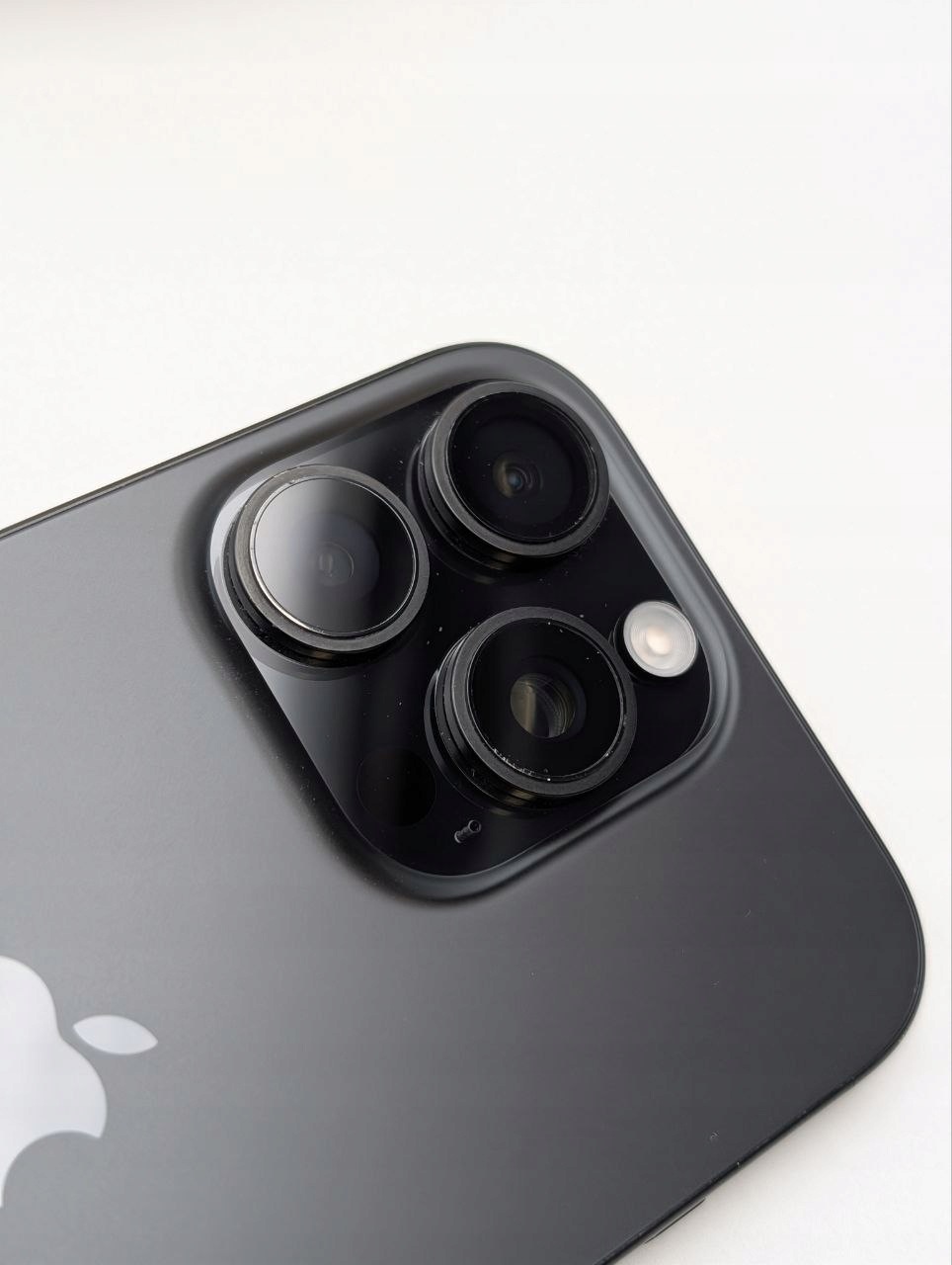 Apple iPhone 16 Pro 256 GB Tytan czarny | eSim (Powystawowy)