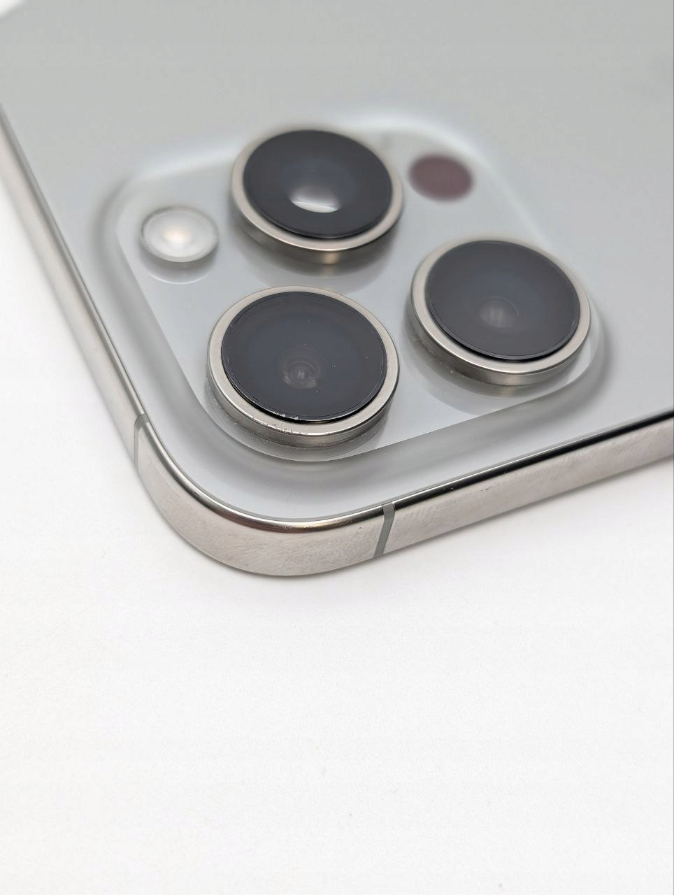 Apple iPhone 16 Pro 1 TB Tytan naturalny | eSim (Powystawowy)