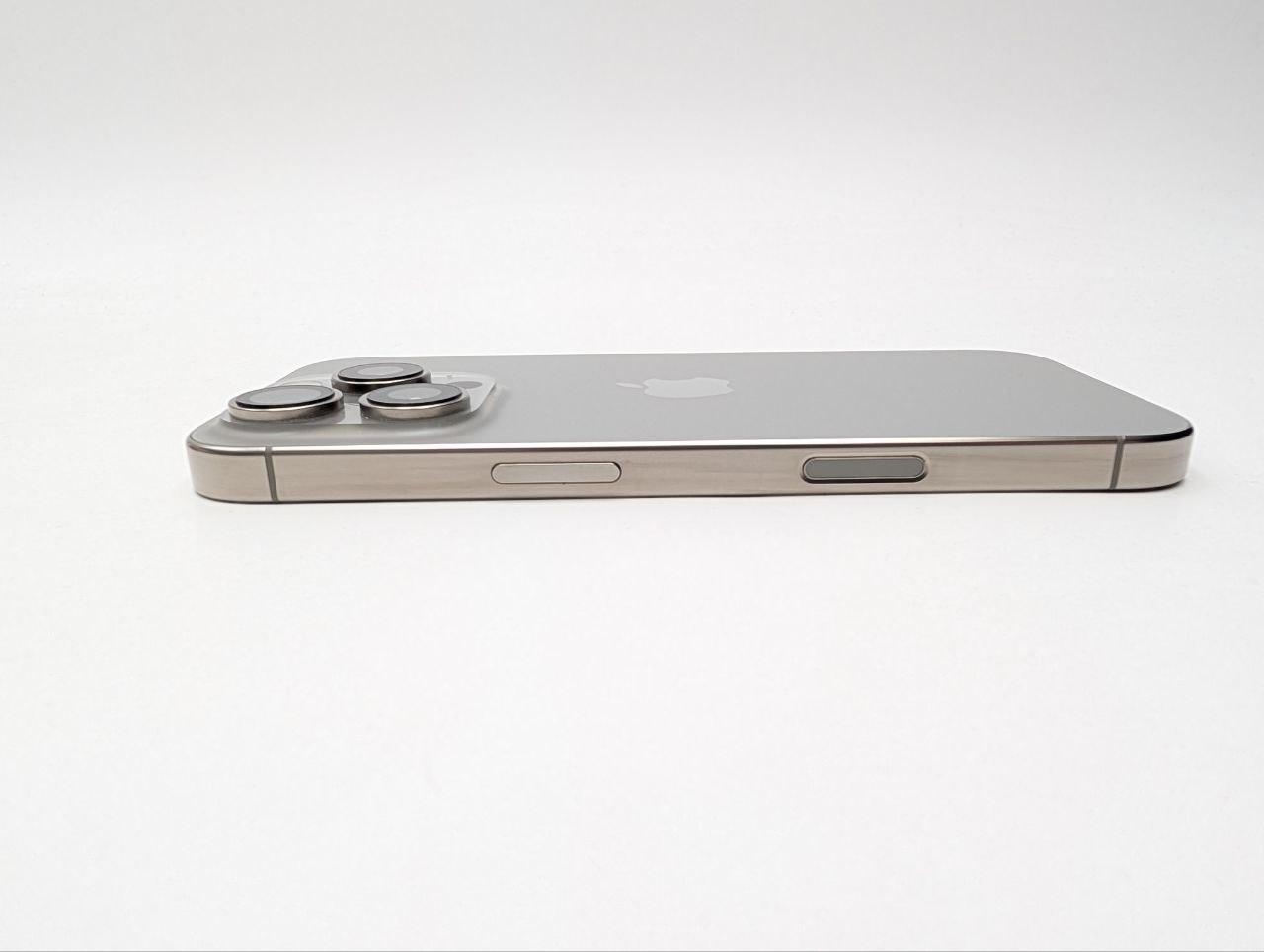 Apple iPhone 16 Pro 256GB Tytan naturalny (Używany)