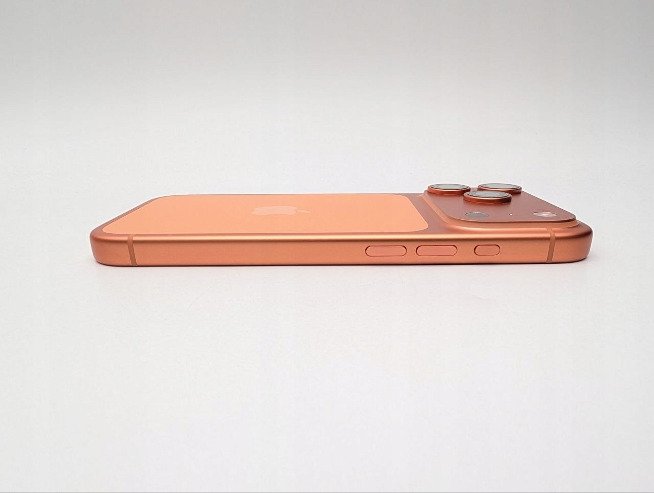 Apple iPhone 17 Pro 256 GB Kosmiczny pomarańcz | eSim | bateria 100% (Powystawowy)