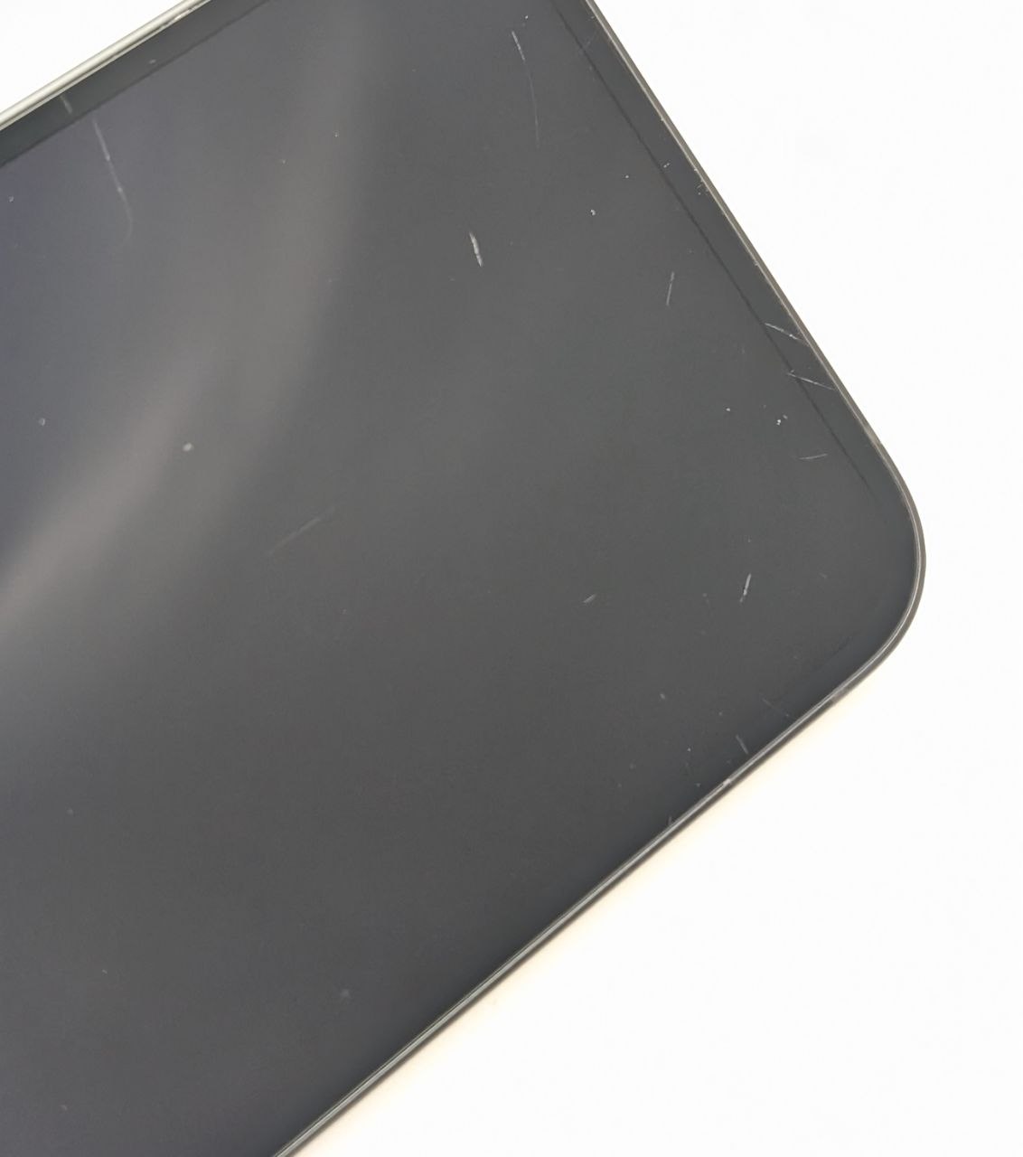 Apple iPhone 16e 128 GB czarny | bateria 100% (Używany)