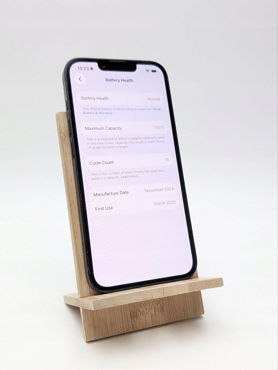 Apple iPhone 16e 128 GB czarny | bateria 100% (Powystawowy)