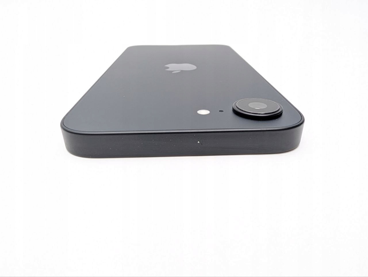 Apple iPhone 16e 128 GB czarny | bateria 100% (Powystawowy)