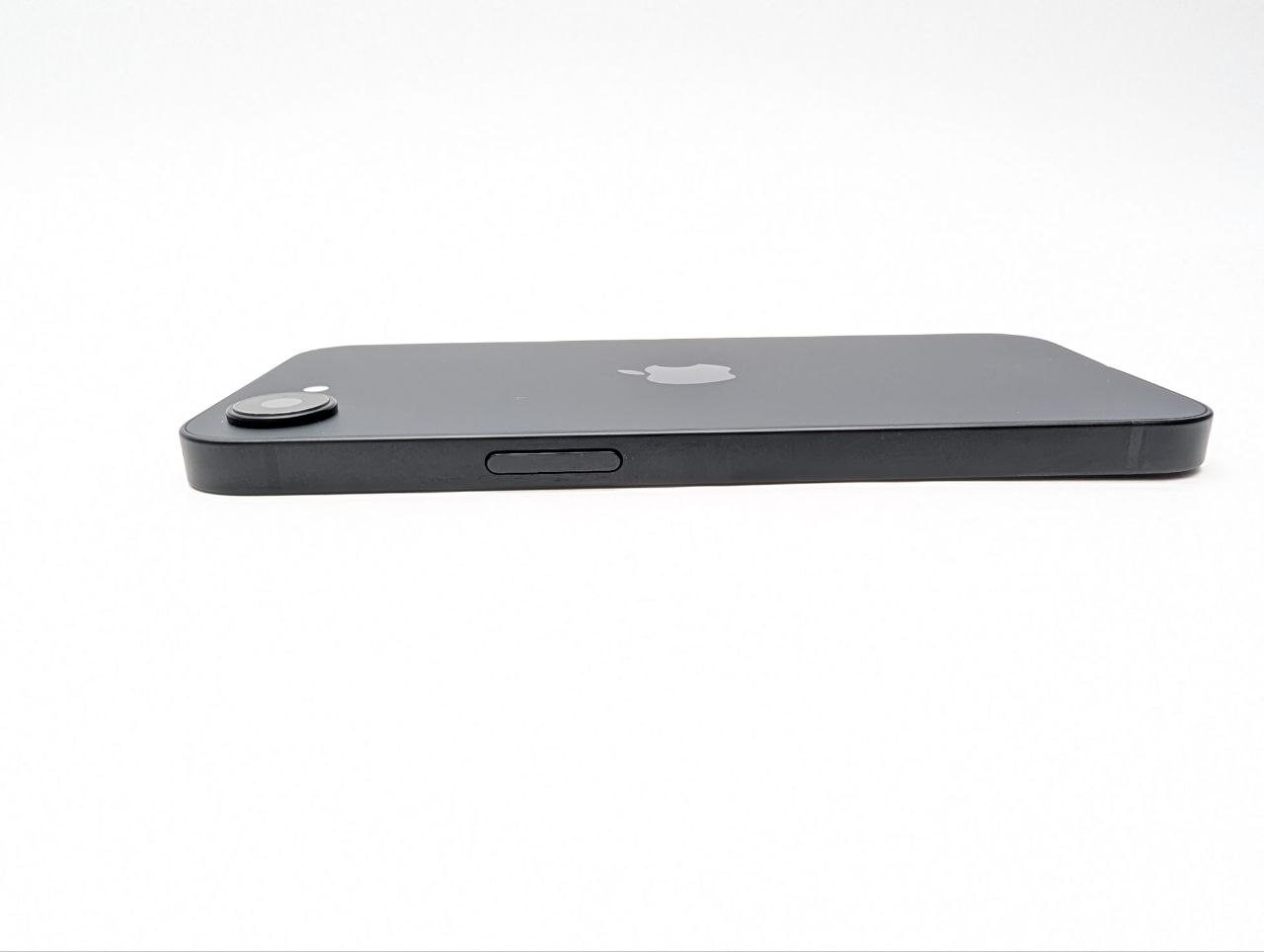 Apple iPhone 16e 128 GB czarny | bateria 100% (Powystawowy)