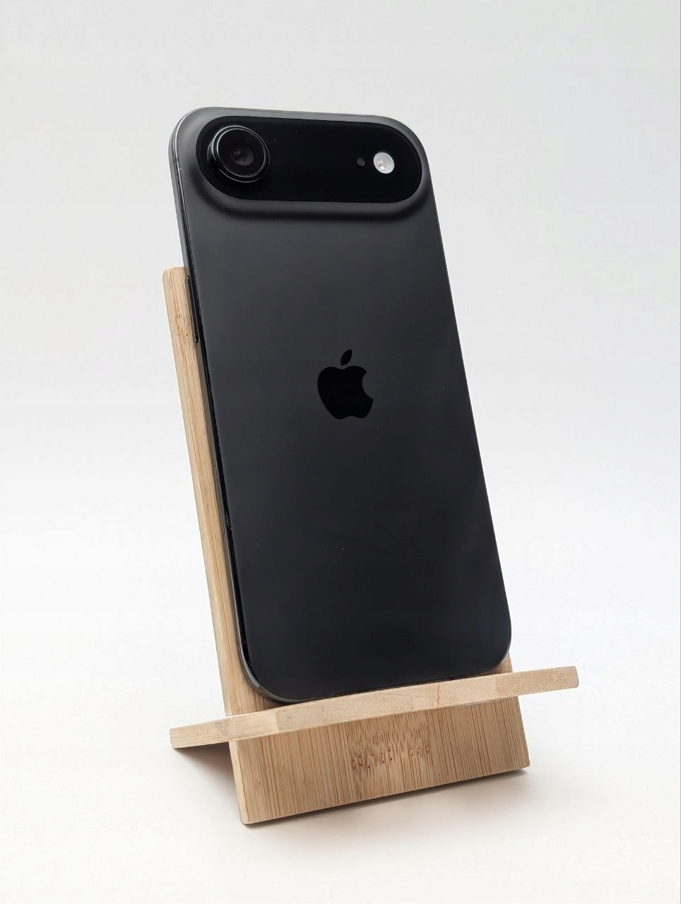 Apple iPhone Air 256 GB Gwiezdna czerń | eSim | bateria 100% (Powystawowy)