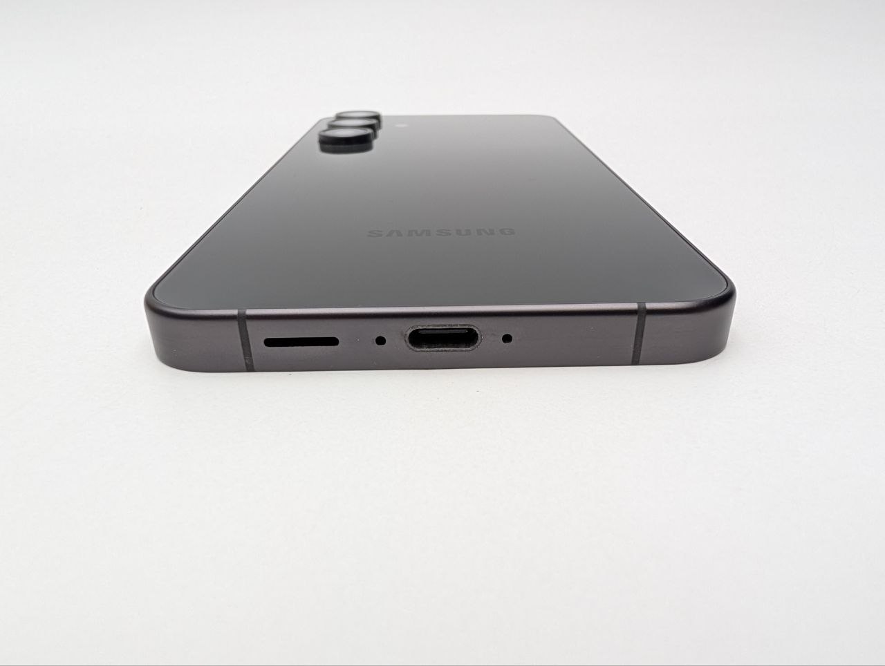 Samsung Galaxy S24 FE 128GB Czarny (Powystawowy)